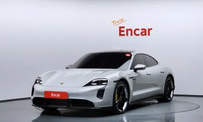 Porsche Taycan · 2021 год