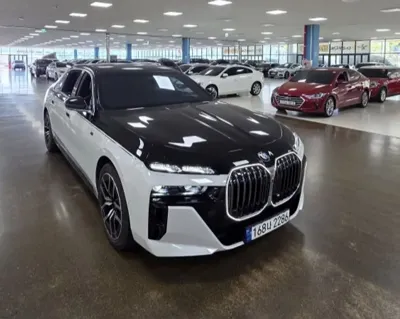 BMW 7-Series 2023, 41995 км, за 109000000 KRW