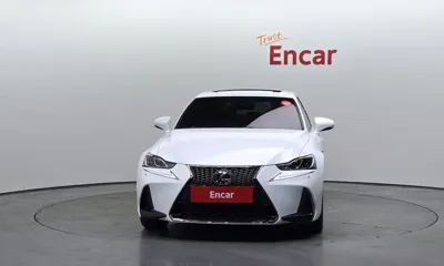 Lexus IS 2019, 101037 км, за 28300000 KRW