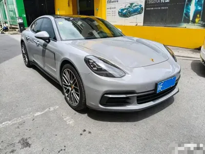 Porsche Panamera 2018, 77000 км, за 368000 CNY