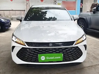 BYD Qin Plus 2025, 27500 км, за 55500 CNY