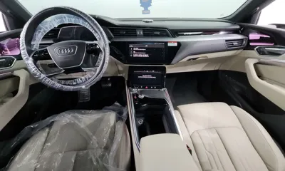 Audi e-tron 2020, 59677 км, за 45890000 KRW - фото 7