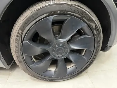 Tesla Model Y 2022, 75000 км, за 158800 CNY - фото 18