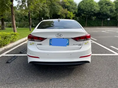 Hyundai Elantra 2018, 60000 км, за 28800 CNY - фото 13