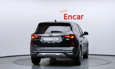 Kia Seltos 2022, 35535 км, за 18000000 KRW