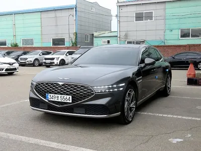 Genesis G90 · 2022 год