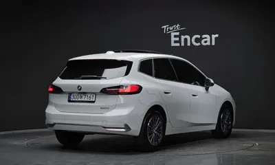 BMW 2-Series 2023, 7426 км, за 33900000 KRW