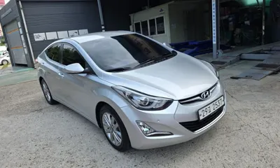 Hyundai Avante 2015, 83036 км, за 7000000 KRW - фото 2