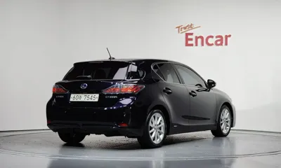 Lexus CT200h 2012, 109924 км, за 11500000 KRW
