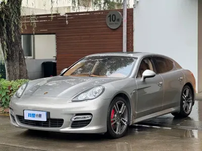 Porsche Panamera 2010, 60000 км, за 318000 CNY