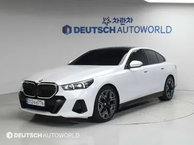 BMW 5-Series · 2026 год