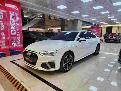 Audi A4L · 2021 год
