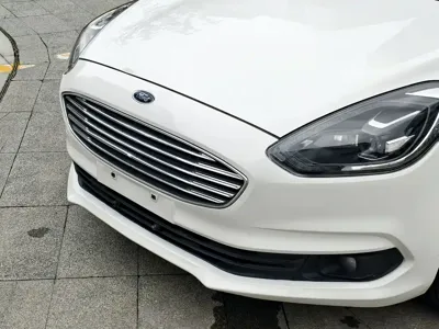 Ford Escort 2020, 60000 км, за 33800 CNY - фото 10