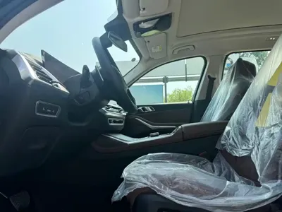 BMW X7 0, 1000 км, за 756000 CNY