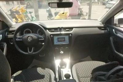 Skoda Octavia 2018, 78300 км, за 53146.52 CNY - фото 15