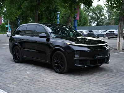 Li Auto Li L8 2023, 59500 км, за 203800 CNY