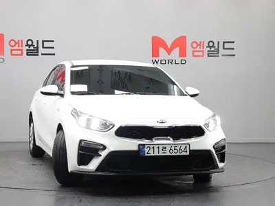 Kia K3 · 2021 год