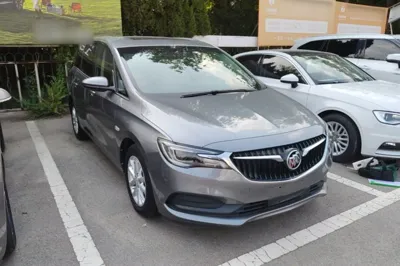Buick GL6 2018, 88699 км, за 52530.55 CNY