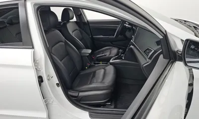 Hyundai Avante 2018, 50501 км, за 10990000 KRW - фото 12