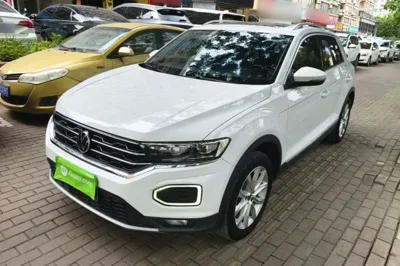 Volkswagen T-Roc · 2021 год