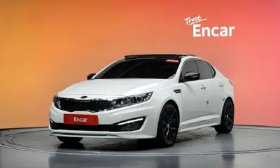 Kia K5 · 2011 год