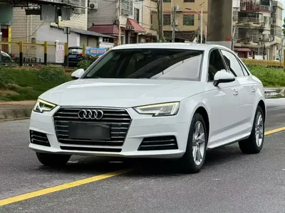 Audi A4L · 2018 год