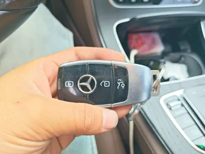 Mercedes-Benz E-Class 2021, 87400 км, за 250578.33 CNY - фото 9