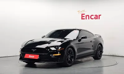 Ford Mustang · 2023 год