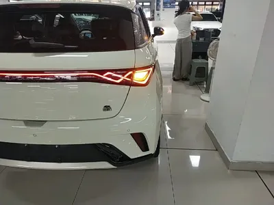 BYD Dolphin 2023, 19100 км, за 63900 CNY - фото 8