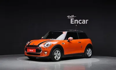 MINI Cooper · 2019 год