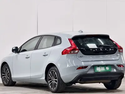 Volvo V40 2016, 119000 км, за 30299 CNY - фото 6