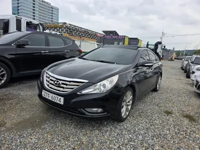 Hyundai Sonata 2011, 131998 км, за 3000000 KRW
