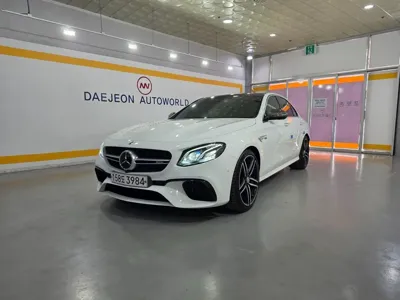 Mercedes-Benz E-Class · 2019 год