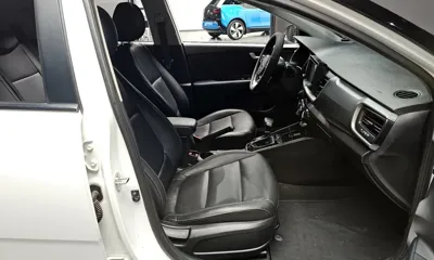 Kia Stonic 2018, 88378 км, за 10500000 KRW - фото 10