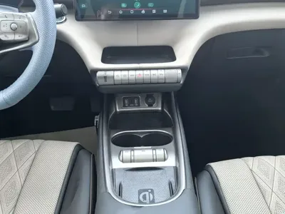 BYD Dolphin 2023, 50000 км, за 56800 CNY - фото 11