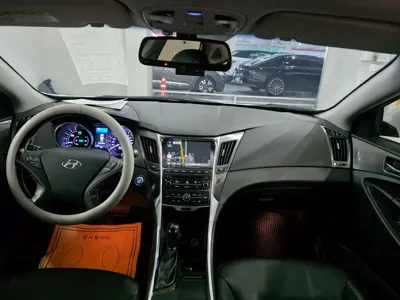 Hyundai Sonata 2014, 129324 км, за 6900000 KRW - фото 7