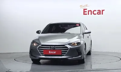Hyundai Avante 2017, 129630 км, за 8000000 KRW