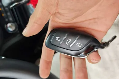 Roewe RX3 2018, 110900 км, за 37314.05 CNY
