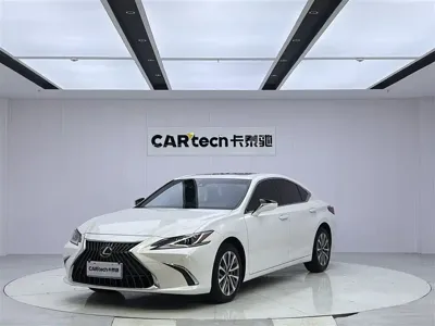 Lexus ES · 2024 год
