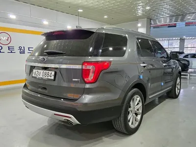Ford Explorer 2016, 98378 км, за 12800000 KRW - фото 3