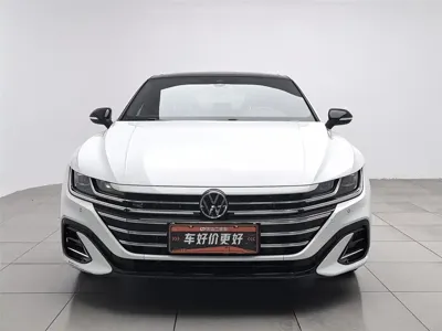 Volkswagen CC 2021, 59500 км, за 109800 CNY