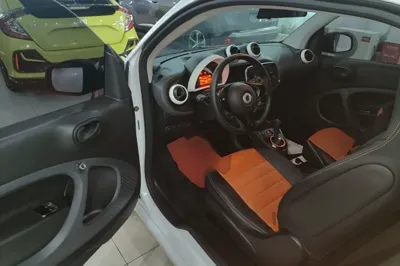Smart Fortwo 2018, 64000 км, за 61997.48 CNY - фото 18