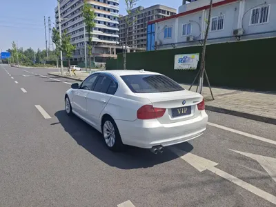 BMW 3 Series 2009, 95000 км, за 20000 CNY