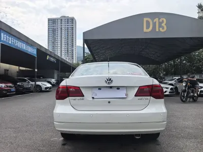 Volkswagen Jetta 2014, 143000 км, за 17800 CNY