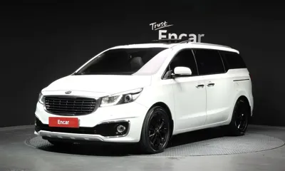 Kia Canival · 2017 год