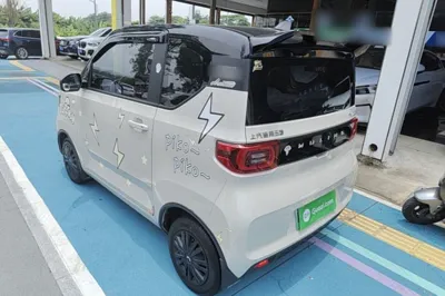Wuling Hongguang MINIEV 2022, 22300 км, за 35140.01 CNY