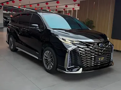 Toyota Granvia 2024, 29000 км, за 259800 CNY