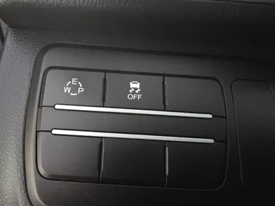 KG_Mobility_Ssangyong TIBOLI 2016, 156339 км, за 5400000 KRW - фото 16