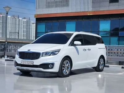 Kia Canival · 2018 год