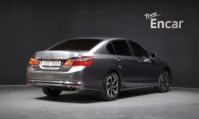 Honda Accord 2016, 70480 км, за 10500000 KRW